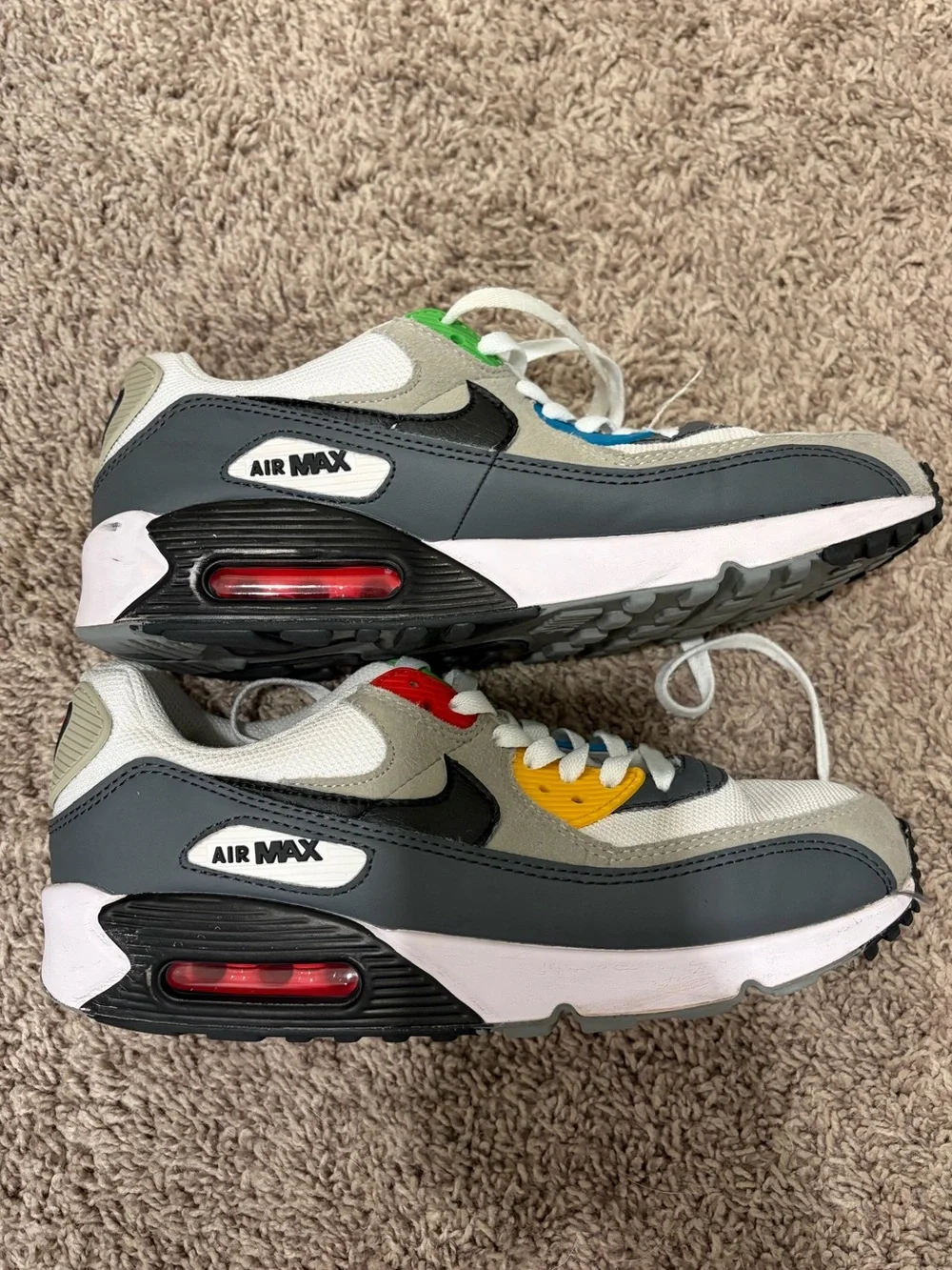 Men’s size 8 Nike air maxes